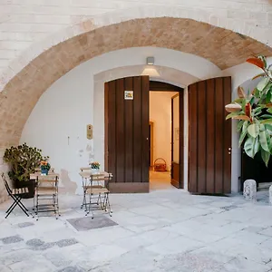 La Casa Di Flora , Bari Włochy